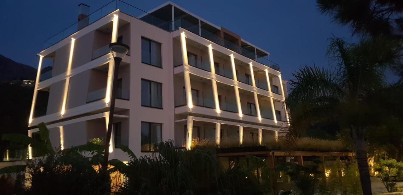 Stephen Seaside Hotel Dhërmi エクステリア 写真