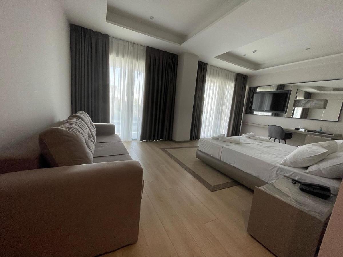 Stephen Seaside Hotel Dhërmi エクステリア 写真
