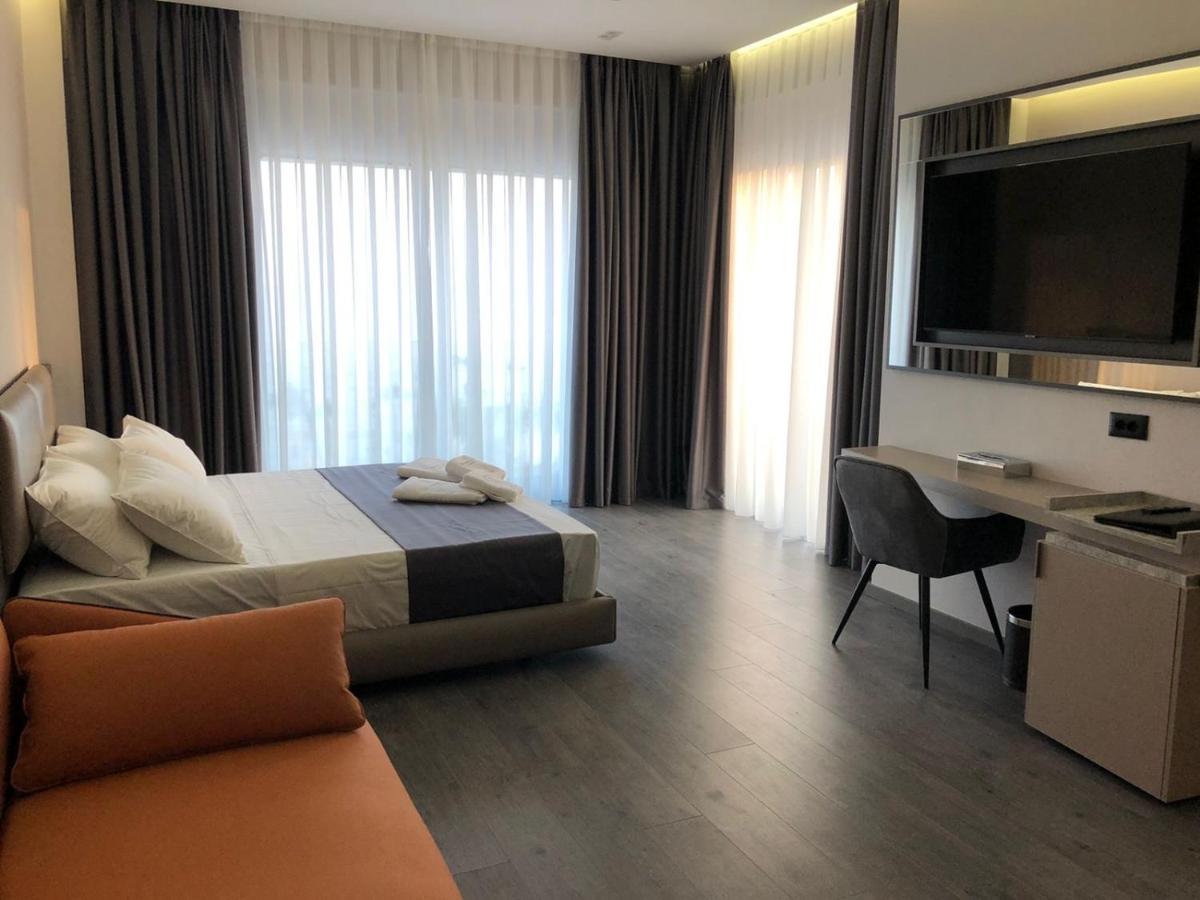 Stephen Seaside Hotel Dhërmi エクステリア 写真