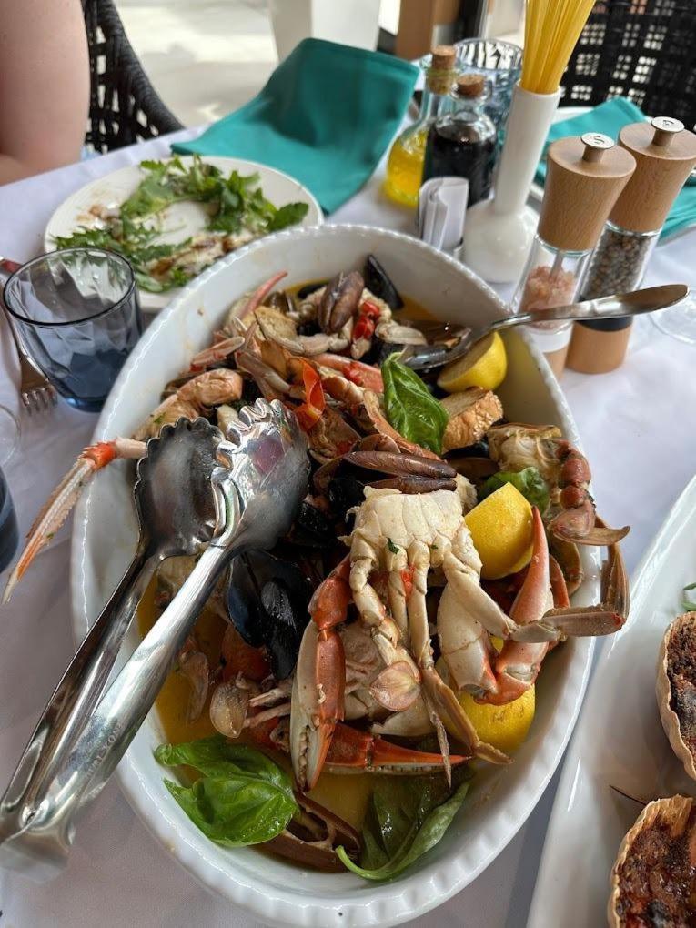Stephen Seaside Hotel Dhërmi エクステリア 写真