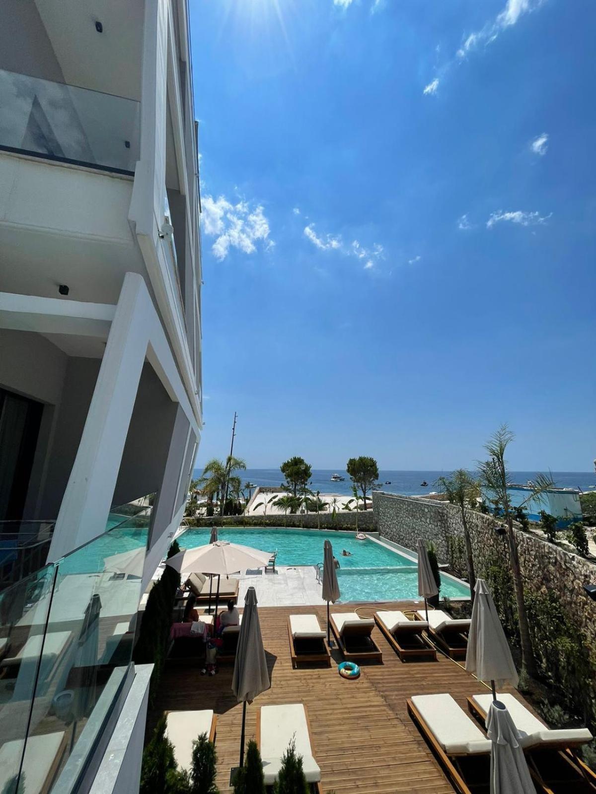 Stephen Seaside Hotel Dhërmi エクステリア 写真