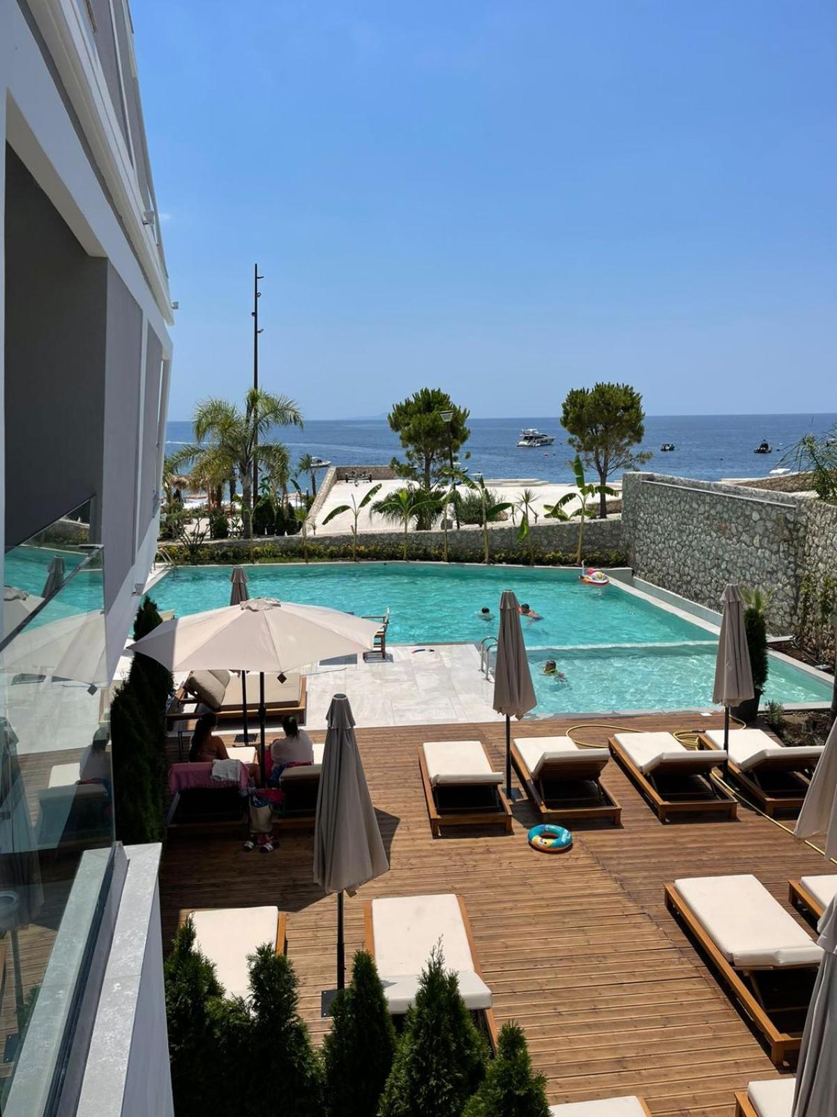 Stephen Seaside Hotel Dhërmi エクステリア 写真