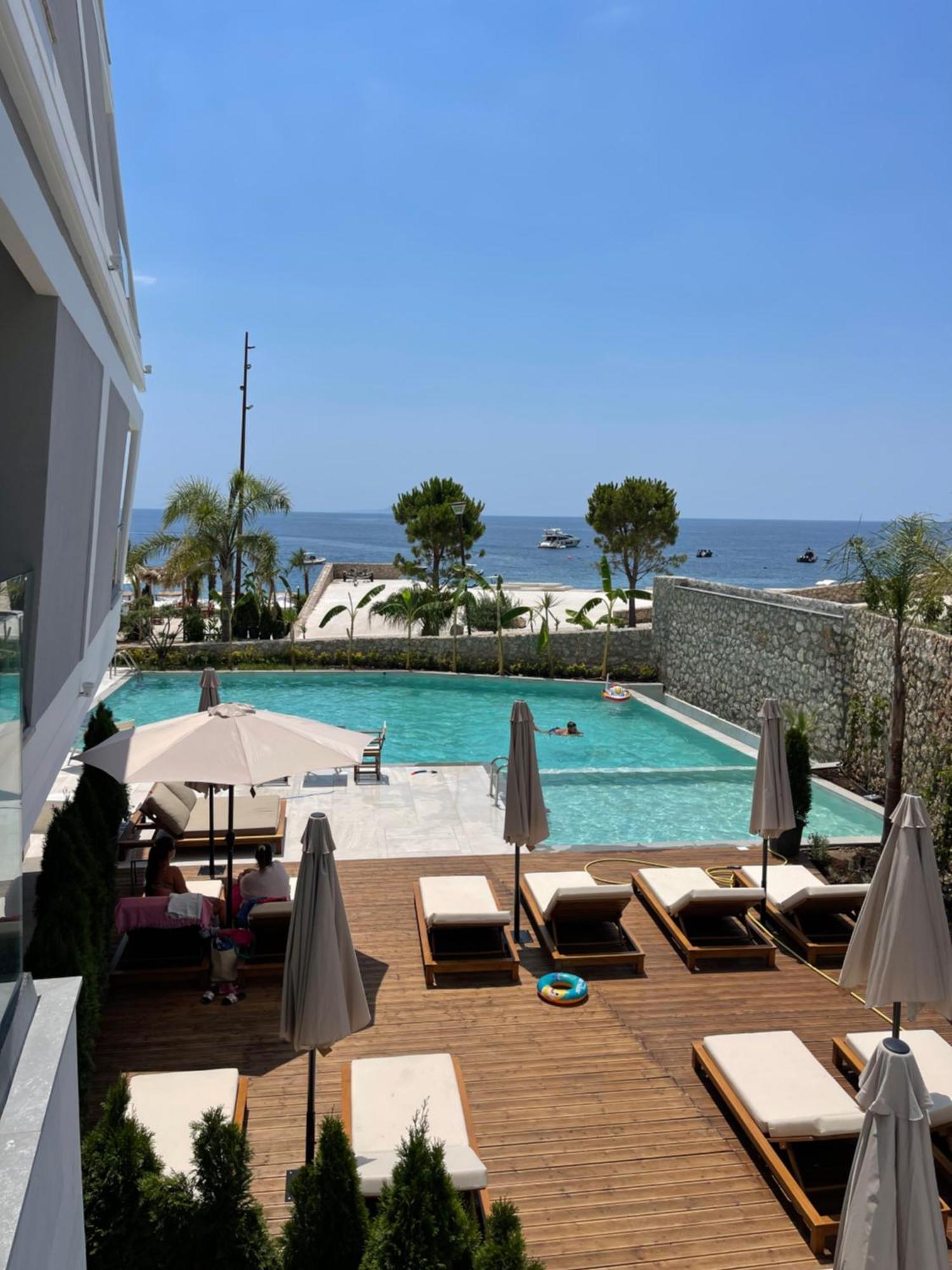 Stephen Seaside Hotel Dhërmi エクステリア 写真